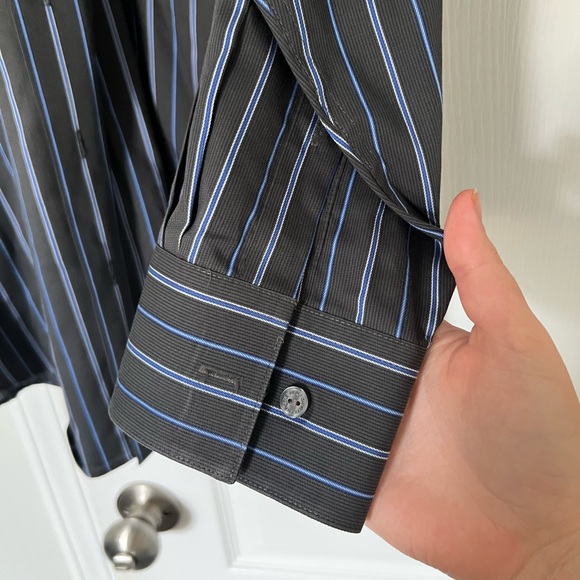 Kenneth Cole | men’s black stripe button down shirt - XL regular fit - Picture 7 of 8